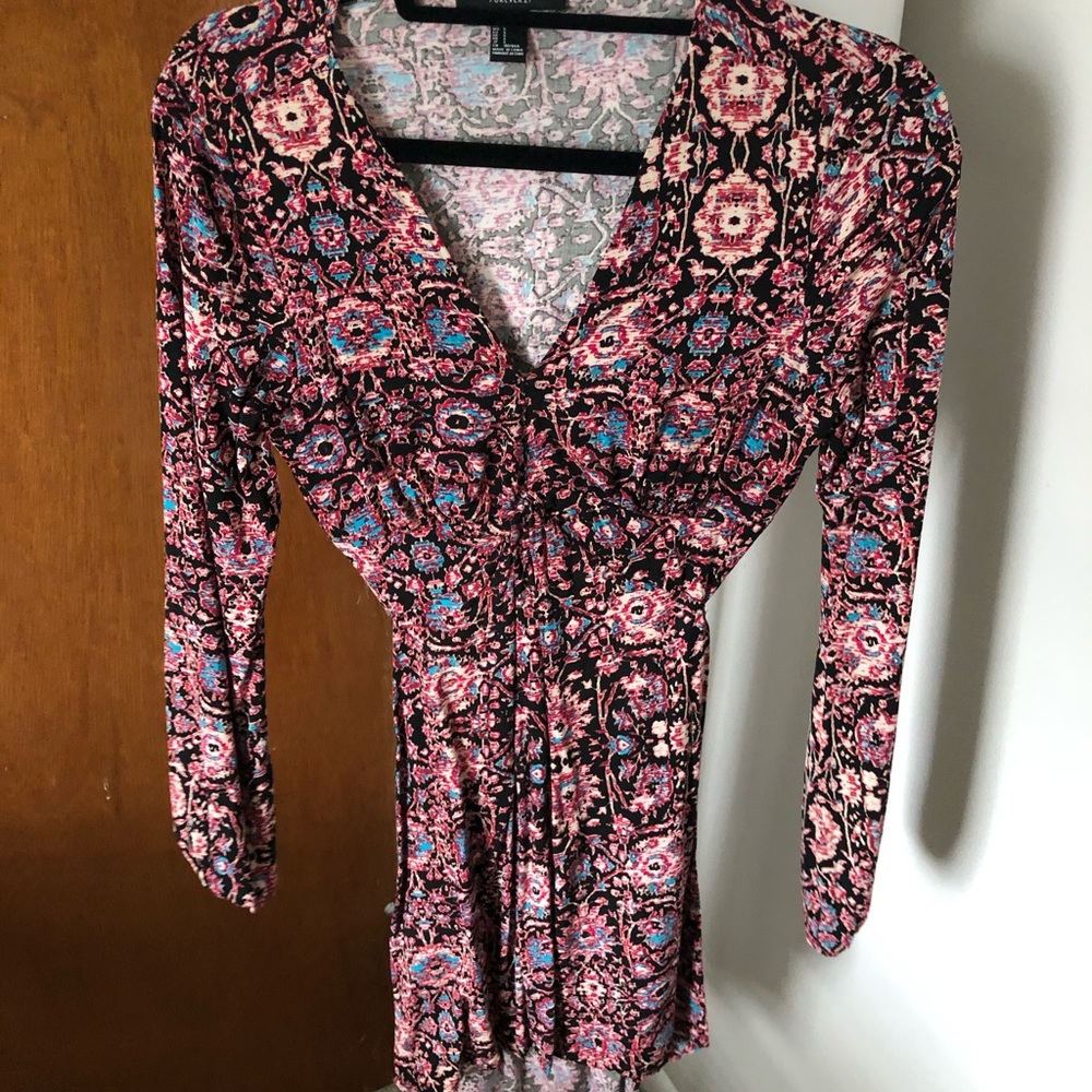 Cutout back long sleeve dress